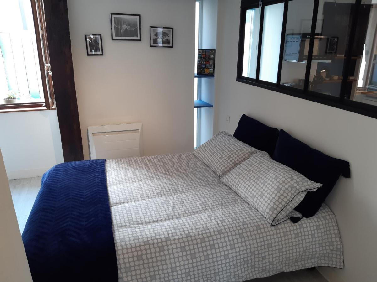Appartement Haute Ville Meuble Avec Cour Privative Granville Dış mekan fotoğraf