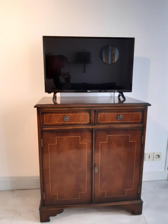 Appartement Haute Ville Meuble Avec Cour Privative Granville Dış mekan fotoğraf