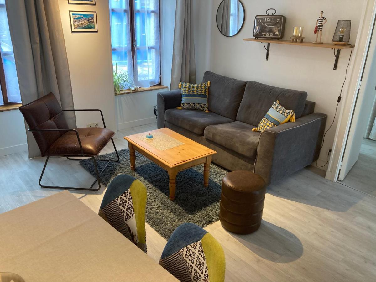 Appartement Haute Ville Meuble Avec Cour Privative Granville Dış mekan fotoğraf